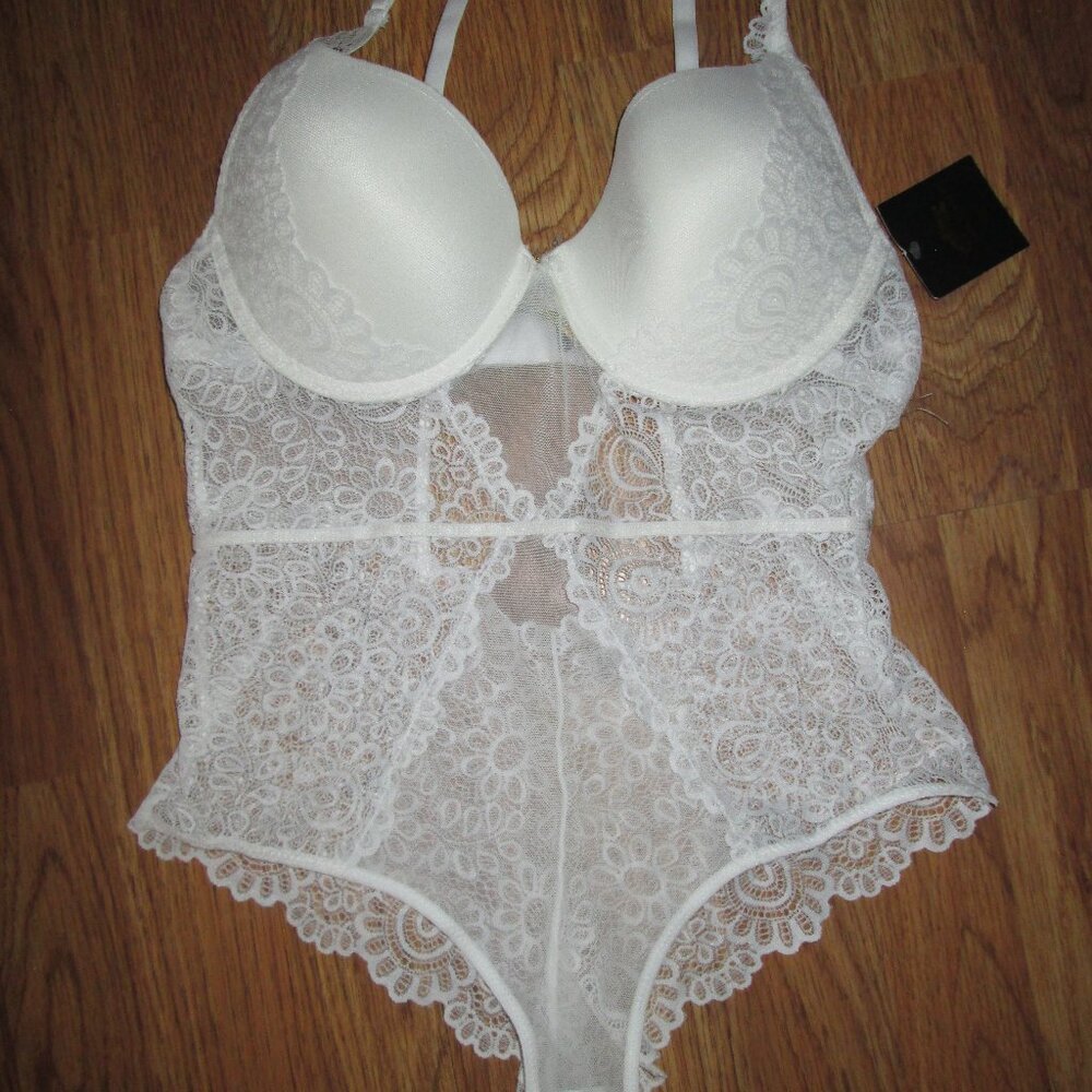 Womens JUSTSEXY LINGERIE LACE BODYSUIT one piece underwire bra sz L Lg  NWT